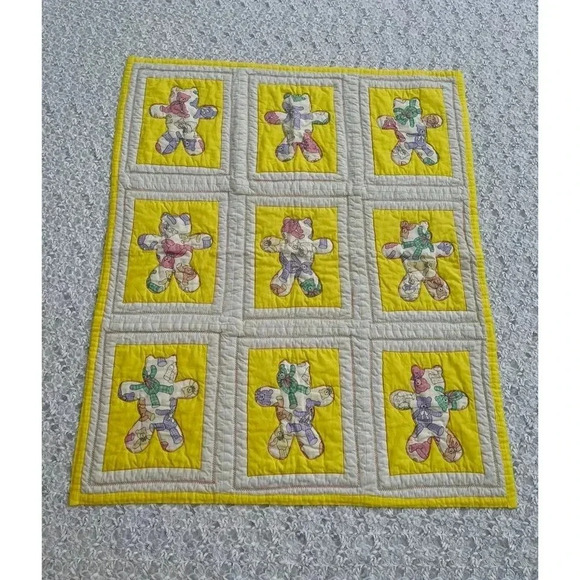 Teddy Bear Quilted Embroidered Baby Blanket Yellow 33"x39" - Picture 1 of 9